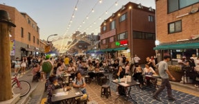 220년 전통 시장에서 막걸리 한 잔의 여유를! 장안문거북시장 새숱막축제, 수원 역사와 현재가 공존하는 축제 < 축제 & 전시 < 기사본문... 