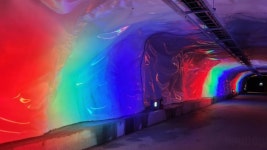 태백의 겨울을 녹이는 미디어아트와 스피드의 향연 < 국내 여행 < 기사본문 - 여행톡톡 “폐광이 선물한 빛의 벙커, 막 찍어도 인생샷”!... 태백의... 