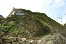 기억이 머문 그곳 ‘멀고 먼 섬’ < Feature < IDEA < 기사본문 - 트래비 매거진 기억이 머문 그곳 ‘멀고 먼 섬’