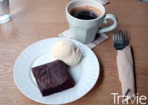 [CAFE + LAW OFFICE] 동네 변호사와 커피를 < News < IDEA < 기사본문 - 트래비 매거진 [CAFE + LAW OFFICE] 동네 변호사와 커피를