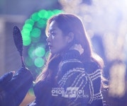 [하이드 지킬, 나] 한지민, 후광에도 끄떡없는 자체발광 미모! 앗 눈부셔 < 연예 < 기사본문 - 연예투데이뉴스 [하이드 지킬, 나] 한지민, 후광에도... 