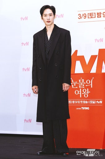 [today포토] 박성훈, '존재감 넘치는 시선' < 갤러리 < 기사본문 - 연예투데이뉴스 [today포토] 박성훈, '존재감 넘치는 시선'