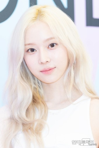 [today포토] 에스파 윈터, ’자체 발광 미모’ < 갤러리 < 기사본문 - 연예투데이뉴스 [today포토] 에스파 윈터, ’자체 발광 미모’