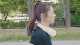 [펠티어 넥밴드 선풍기] 쿨링패드와 파워바람으로 완성된 더블쿨링 by 주식회사 정훈테크