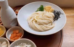 블루리본! 급이 다른 완벽한 우동! 쯔유에 비벼먹는 이키이키 붓카게우동
