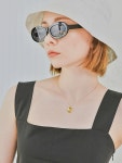 LOOKATHIS | 루카디스 LS20 라치오 레트로 오벌 선글라스 밴타블랙 루카디스 LS20 라치오 레트로 오벌 선글라스 밴타블랙