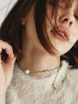 MIDNIGHT MOMENT | pierce ball string necklace - green pierce ball string necklace - green