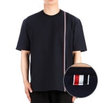 Thom Browne | [톰브라운] 24SS (MJS252A J0138 415) 남성 반팔 티셔츠 [톰브라운] 24SS (MJS252A J0138 415) 남성 반팔 티셔츠