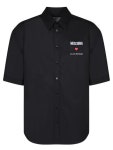 MOSCHINO | [해외배송] 24SS 모스키노 반팔 셔츠 0224 0235 J1555 Black [해외배송] 24SS 모스키노 반팔 셔츠 0224 0235 J1555 Black