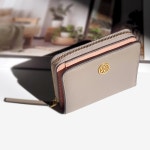 Tory Burch | 토리버치 로빈슨 바이폴드 반지갑 88731-082 Tory Burch Robinson Bi-Fold Wallet 토리버치 로빈슨 바이폴드... 