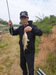 유료터정보 > 유료터점주조황 > 항포낚시터42cm