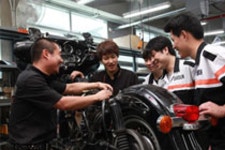 [할리데이비슨] 해외 딜러에 우수 인재 파견