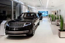 KCC오토모빌, 재규어 랜드로버 일산 전시장 및 서비스센터 이전 오픈