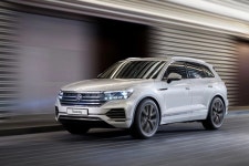 폭스바겐 딜러 마이스터모터스, 서울드래곤시티서 ‘더 투아렉’ 전시