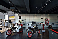 두카티, 남부산점 오픈