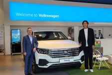 지엔비오토모빌, 삼성라이온즈 구자욱 선수 팬사인회 진행