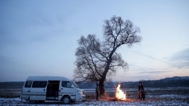 Shaman (Xiao Gua Fu Cheng Xian Ji): Film Review | Hollywood Reporter Shaman (Xiao Gua Fu Cheng Xian Ji): Film Review