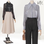 하프클럽 UNE[윈] 엣지칼라메탈릭글로시블라우스