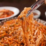 시골 할매 볶음 칼국수(숙성면)200g 8팩+볶음소스35G 8팩+엄마손맛 김치160g