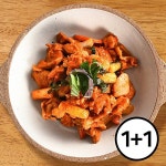 하프클럽 [세이브밀][명절 간편식] [4인분] 춘천 매장식 닭갈비 520g x 2팩 / 떡볶이떡 포함