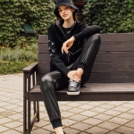 하프클럽 H4323 헨리 에코레더 조거팬츠_BK