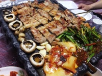 삼겹살 불판 후기와 구이바다 기울이기 팁. - 뽐뿌:캠핑포럼 삼겹살 불판 후기와 구이바다 기울이기 팁.