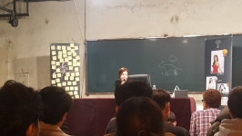 오늘 충정로 벙커원에서 파티 대박났네요(김규리배우, 랩퍼 산이... 오늘 충정로 벙커원에서 파티 대박났네요(김규리배우, 랩퍼 산이, 크라잉넛 출연)