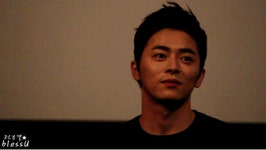 조정석 실물에 가까운 얼굴 GIF - 뽐뿌:자유게시판 조정석 실물에 가까운 얼굴 GIF