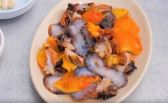 [4K] 제주도 해녀가 직접 잡아온 해산물모듬회 (전복, 해삼, 멍게, 소라) - 뽐뿌:맛집포럼 [4K] 제주도 해녀가 직접 잡아온 해산물모듬회 (전복...
