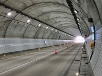 터널 소화전이랑 비상 콘센트 작업했네요 - 뽐뿌:자유게시판 터널 소화전이랑 비상 콘센트 작업했네요