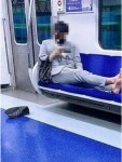 지하철 민폐 취객 VS 윤석열 - 뽐뿌:정치자유게시판 지하철 민폐 취객 VS 윤석열