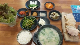 아침으로 먹기 좋은 부산역 돼지국밥 - 뽐뿌:자유갤러리 아침으로 먹기 좋은 부산역 돼지국밥