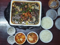 저녁으로 양평해장국 특으로 2인분 포장인데 엄청 많네요. - 뽐뿌:자유게시판 저녁으로 양평해장국 특으로 2인분 포장인데 엄청 많네요.