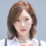 오늘자 단발 태연.jpg - 뽐뿌:자유게시판 오늘자 단발 태연.jpg