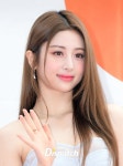 [미국이야기] 갑자기 르세라핌의 허윤진에게 관심이 가네요. - 뽐뿌:자유게시판 [미국이야기] 갑자기 르세라핌의 허윤진에게 관심이 가네요.