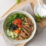 [더반찬] 인기국 6종 1+1 특가 : 쇠고기들깨탕/한우사골도가니탕... 쇠고기들깨탕/한우사골도가니탕/파육개장/오징어무국/도토리묵사발/미역국