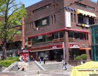 혜화역 2번출구 KFC는 정말 오래 유지하네요 - 뽐뿌:자유게시판 혜화역 2번출구 KFC는 정말 오래 유지하네요