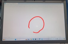 노트북 화면 액정 멍? 빛샘? 수리는요? - 뽐뿌:PC/인터넷 노트북 화면 액정 멍?  빛샘? 수리는요?