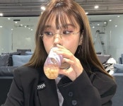 요즘 유행 한다는 안경테.jpg - 뽐뿌:자유게시판  요즘 유행 한다는 안경테.jpg