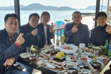 [50억] 명태균이 사진을 또 하나 올렸네요. - 뽐뿌:자유게시판 [50억] 명태균이 사진을 또 하나 올렸네요.