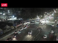 비상계엄선포후 국회정문앞상황.cctv - 뽐뿌:자유게시판 비상계엄선포후 국회정문앞상황.cctv