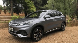 또 다른 의미로 하차감 확실한 차 - 뽐뿌:자동차포럼 또 다른 의미로 하차감 확실한 차