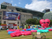서울시청 앞 책읽는 서울광장 - 뽐뿌:자유갤러리 서울시청 앞 책읽는 서울광장