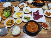 방금 지인이랑 먹은 쌩고기 김치찌개 입니다 - 뽐뿌:자유갤러리 방금 지인이랑 먹은 쌩고기 김치찌개 입니다