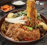 [네에버] 통뼈 우거지 감자탕 1kg 2팩 (6,500원/3,500원) - 뽐뿌:뽐뿌게시판 [네에버] 통뼈 우거지 감자탕 1kg 2팩 (6,500원/3,500원)