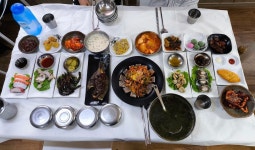 부산 32000원 해물 한상 - 뽐뿌:자유게시판 부산 32000원 해물 한상