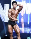 김용진, WNGP 수원 최강 머슬킹! [포토] - 뽐뿌:스포츠뉴스 김용진, WNGP 수원 최강 머슬킹! [포토]