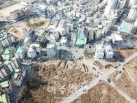 경주시, 도심 속 공동묘지...공영주차장으로 변모 - 뽐뿌:뉴스게시판 경주시, 도심 속 공동묘지...공영주차장으로 변모