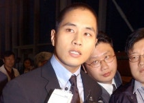 [2보] 유승준 '비자 발급' 소송 2심 승소..1심 뒤집어 - 뽐뿌:사회/문화뉴스 [2보] 유승준 '비자 발급' 소송 2심 승소..1심 뒤집어