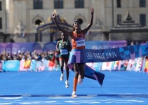 [파리Scene] ‘신인류’ 시판 하산, 여자 마라톤 올림픽 신기록으로... [파리Scene] ‘신인류’ 시판 하산, 여자 마라톤 올림픽 신기록으로 금메달